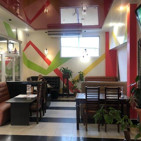 Саквояж Вокзал Acomodação com café da manhã Lviv Exterior foto